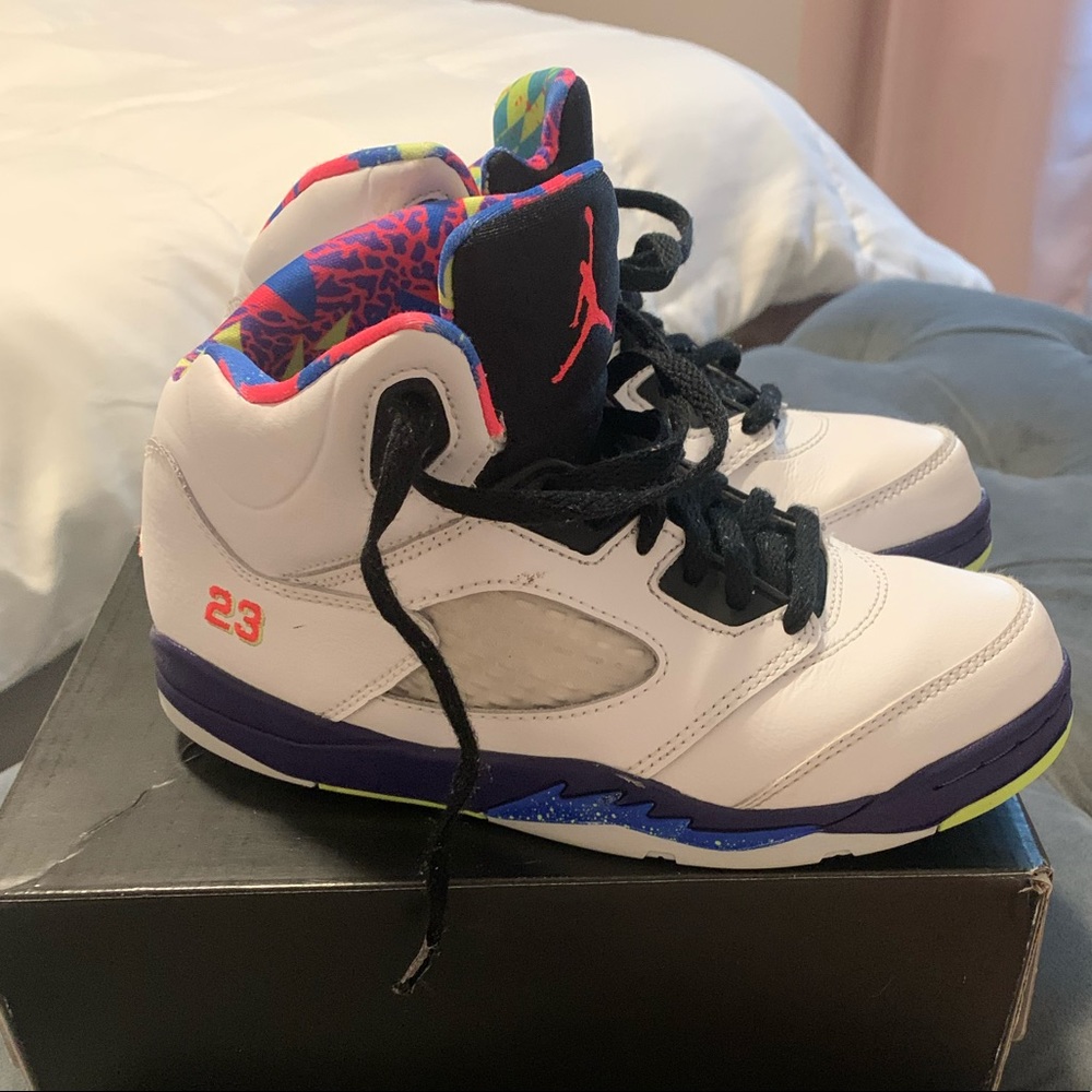 Girls Jordan 5 retro very good condition for girls